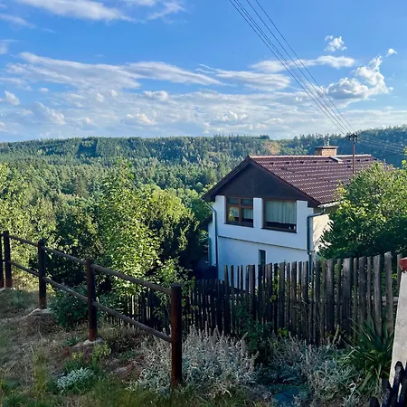 Villa Dum Nad Strelou